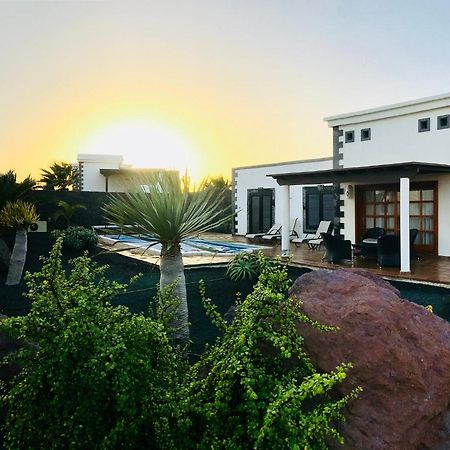 Villa Alejandro Плайя-Бланка Екстер'єр фото