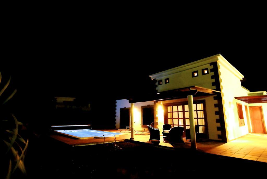Villa Alejandro Плайя-Бланка Номер фото